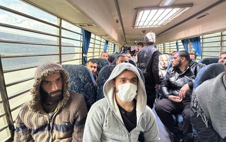 HSD û Şam dîlan bi hev diguherînin: 490 kes hatin...