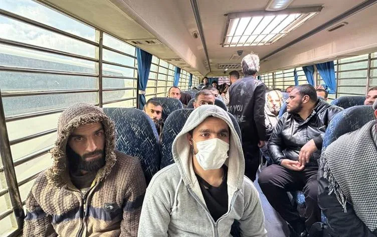 HSD û Şam dîlan bi hev diguherînin: 490 kes hatin...
