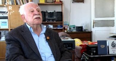 Arşîvkarê Nisêbînî 54 salên emrê xwe da komkirina...