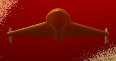 Bi dron û mûşekan êrişî kampên Partiyên Rojhilatê...