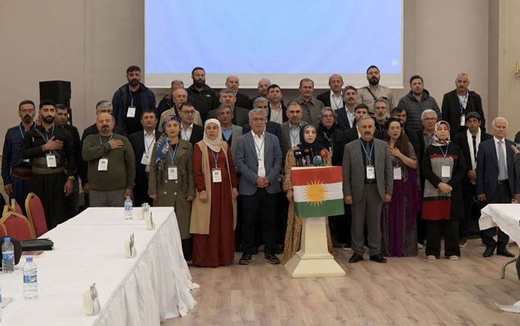 Platforma Neteweyî ya Kurd 'Belgeya Helwestê ya...