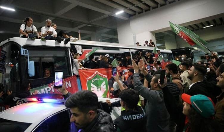 Şahiya Lîga Super a Amedsporê: Bi hezaran kes li...