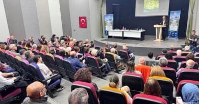 Bijîşkên Dêrsimî ji bo bajarê xwe civiyan