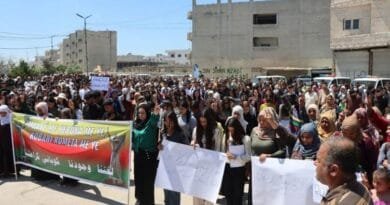 Gelê Kobaniyê Erebîkirina navên Kurdî protesto kir