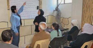 Kurdên Şamê li zimanê xwe vedigerin: Hûr û gir...