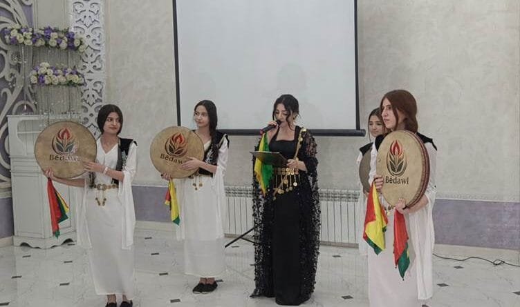 Kurdên Qazaxistanê Cejna Zimanê Kurdî pîroz kir