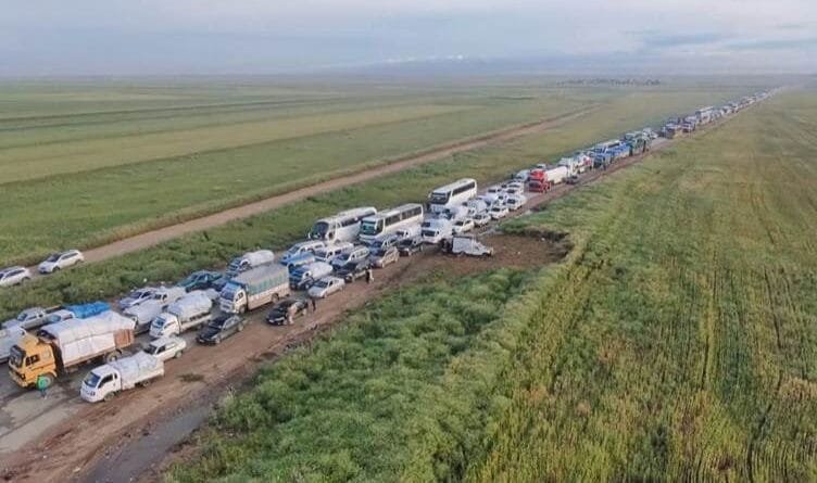 Koçberên Efrînî bi kêfxweşiyeke şikestî vedigerin...