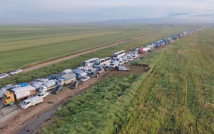 Koçberên Efrînî bi kêfxweşiyeke şikestî vedigerin...