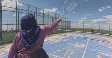 Jina Qerejdaxî bangî Hulya Avşarê kir: Were em...